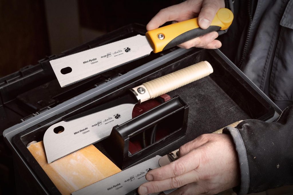 Augusta Heckenrose 'Japan Mini Toolbox'